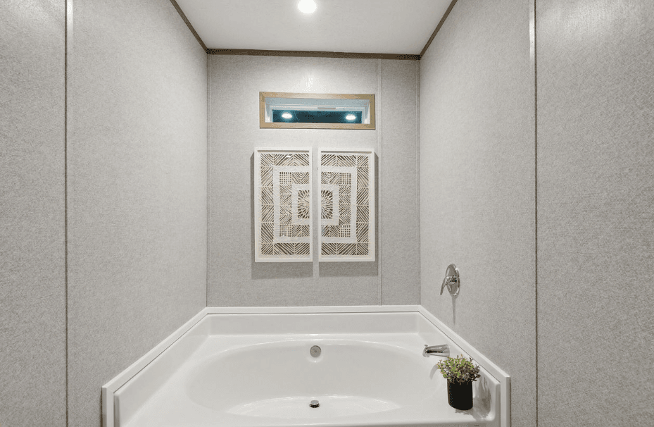 Mammoth bathroom home features