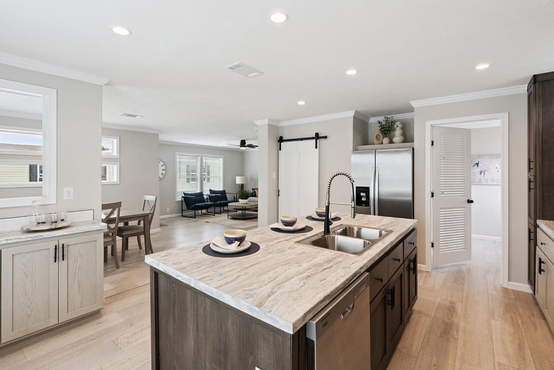 Driftwood kitchen home features