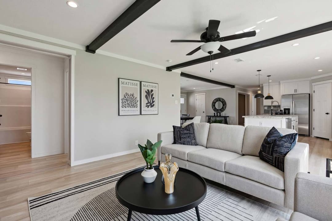 Vista villa interior home features