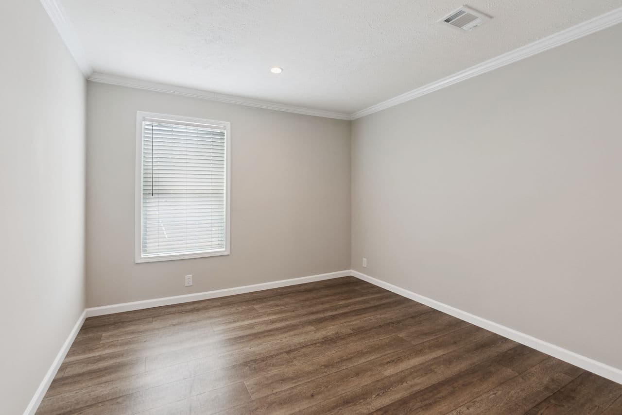 Blue sky  home features