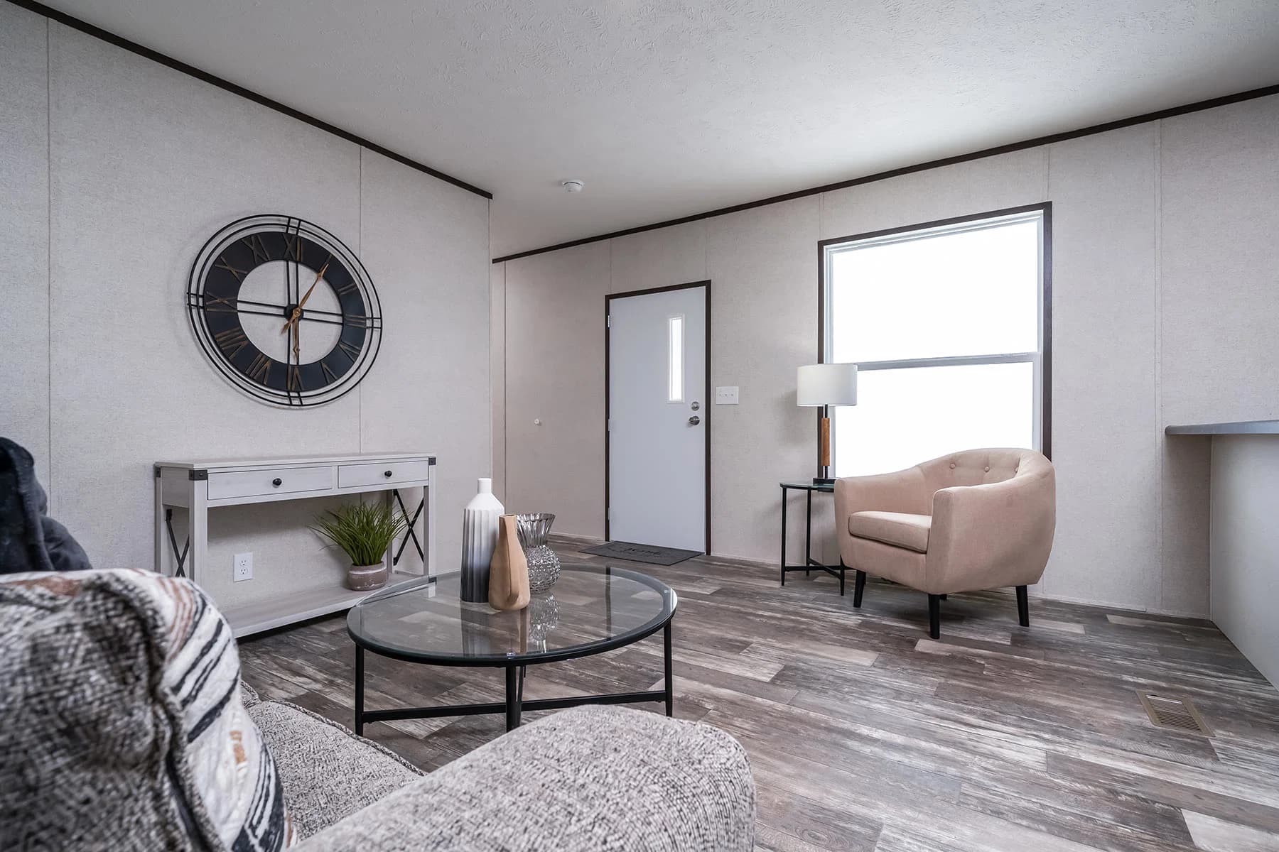 Vertex interior home features