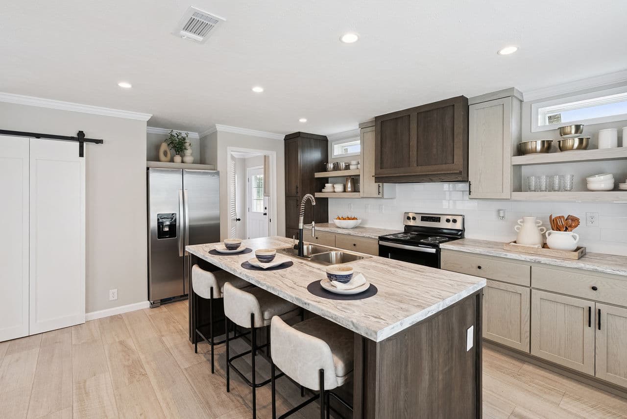 Driftwood kitchen home features