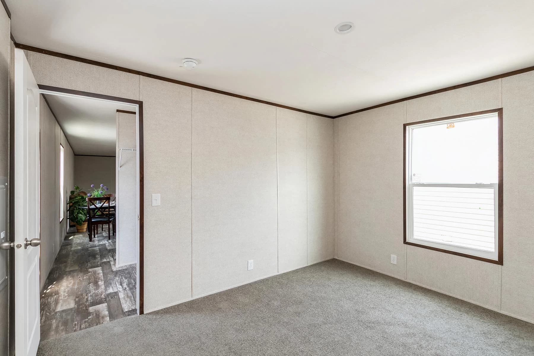 Summit bedroom home features