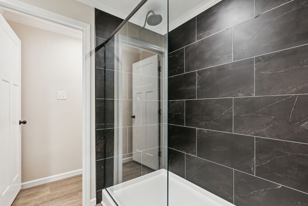 Vienna bathroom home features