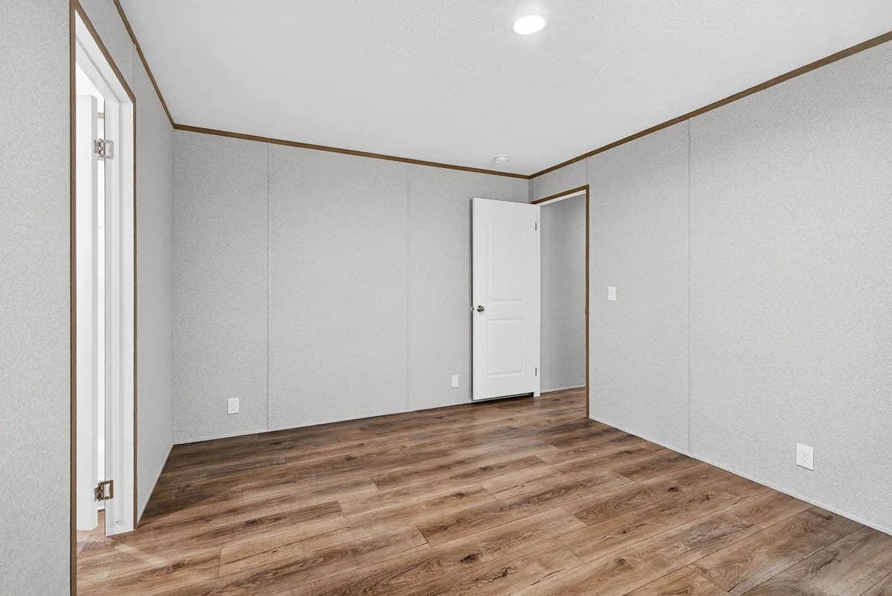Cumberland bedroom home features