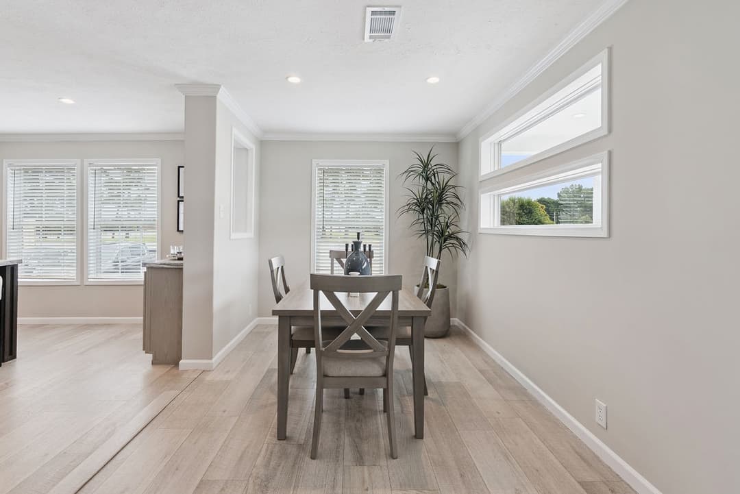 Driftwood interior home features