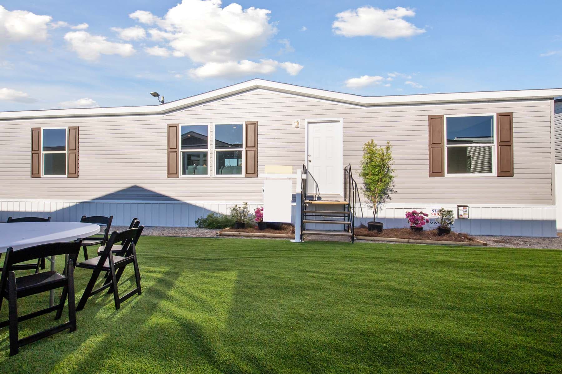 Apex hero, elevation, and exterior home features