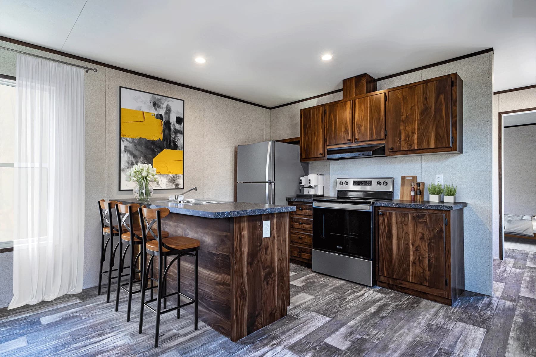 Crest kitchen home features