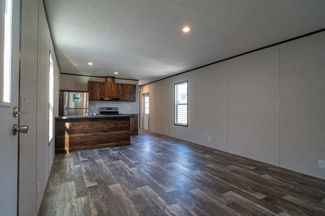 Crest interior home features