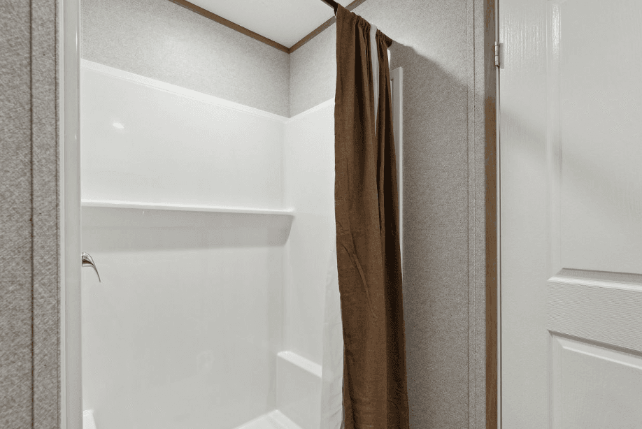 Mammoth interior home features