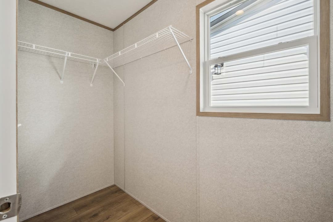 Apex interior home features