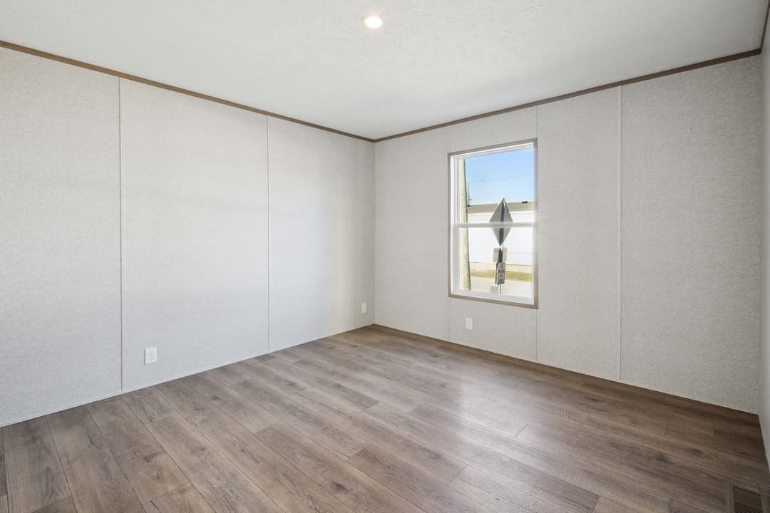 Apex bedroom home features