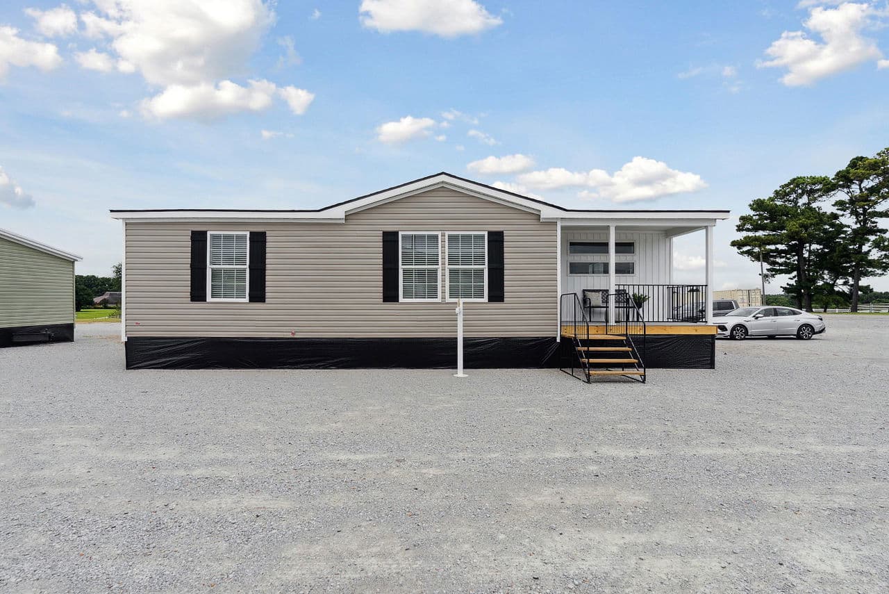 Driftwood hero home features