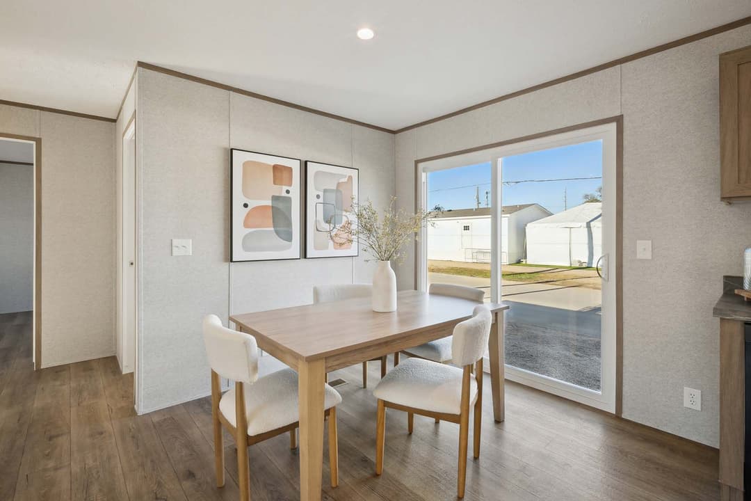 Apex interior home features