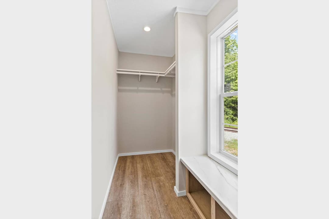 Paris interior home features