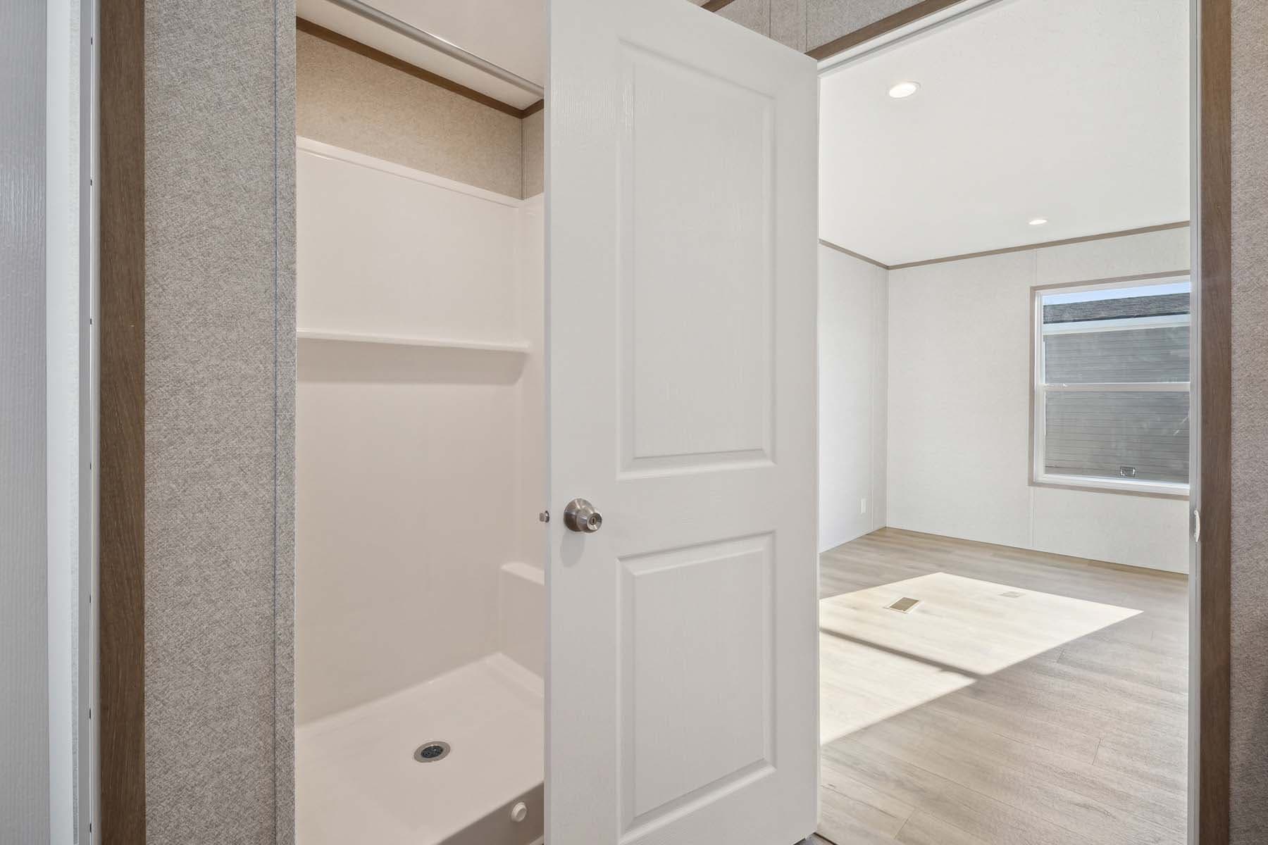 Apex bathroom home features
