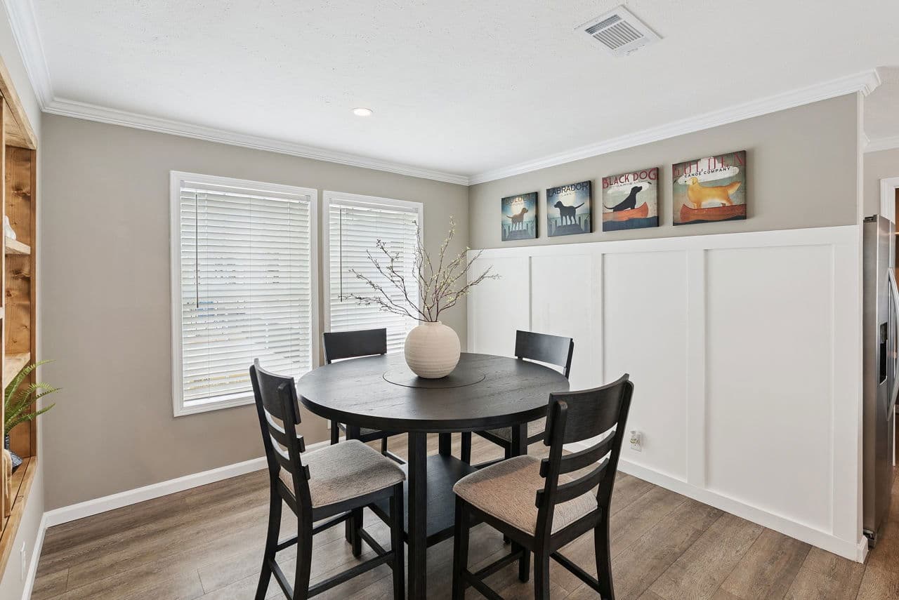 Blue sky  home features