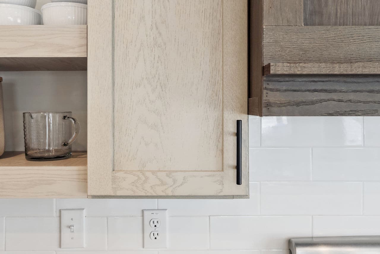 Driftwood  home features