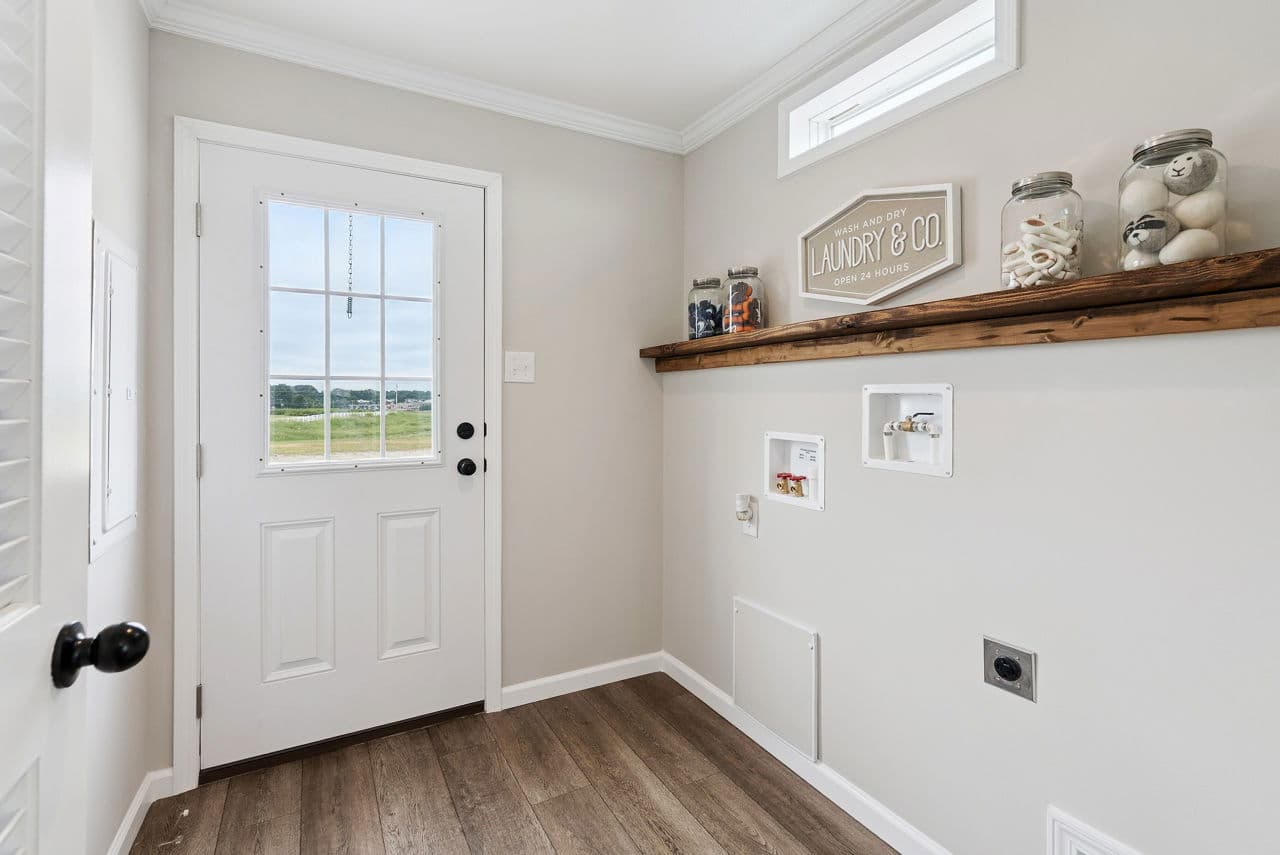 Blue sky  home features