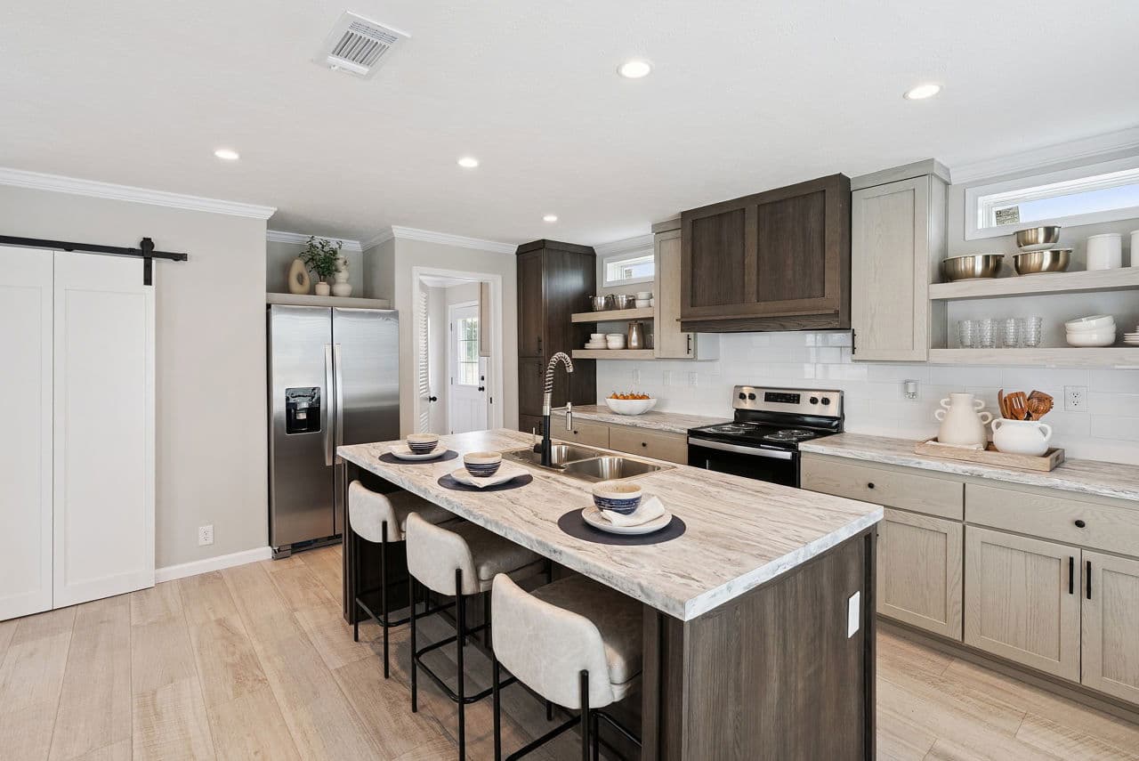 Driftwood  home features