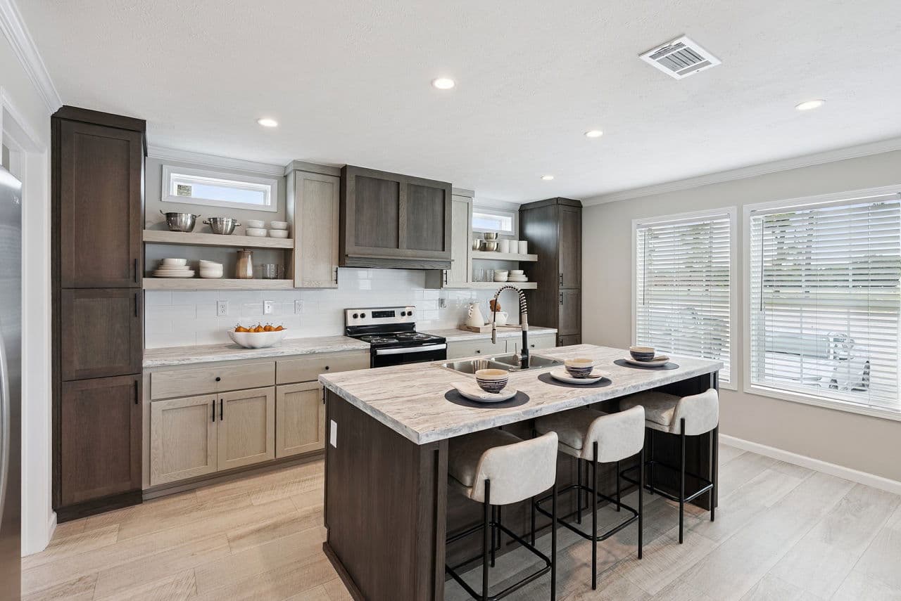 Driftwood  home features