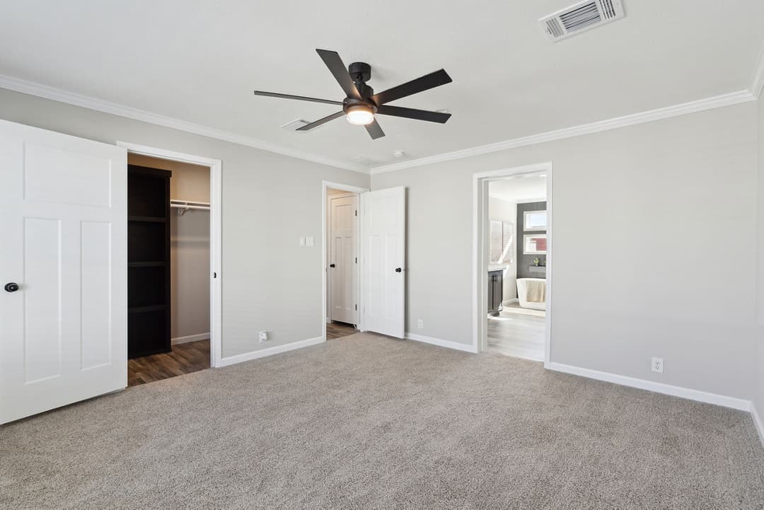 Birchwood bedroom home features