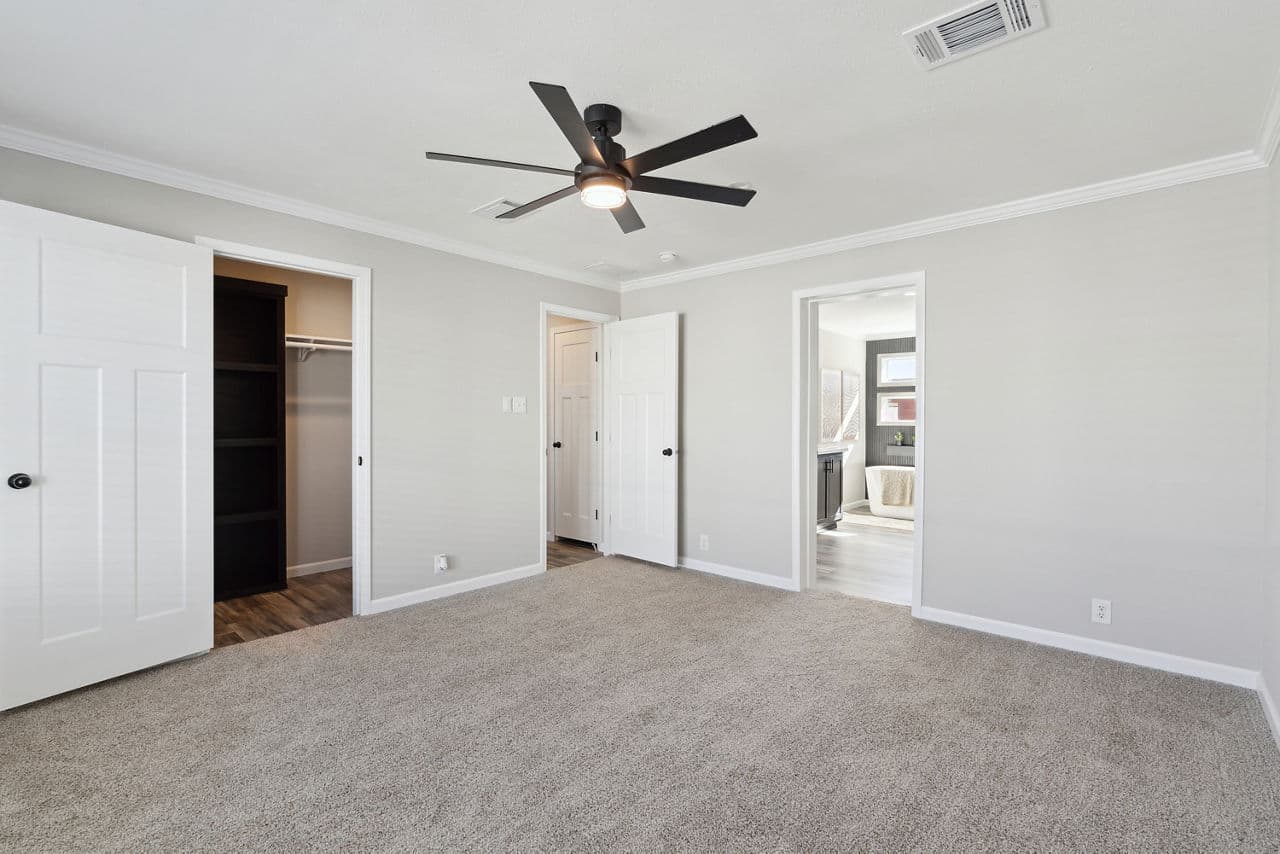 Birchwood bedroom home features