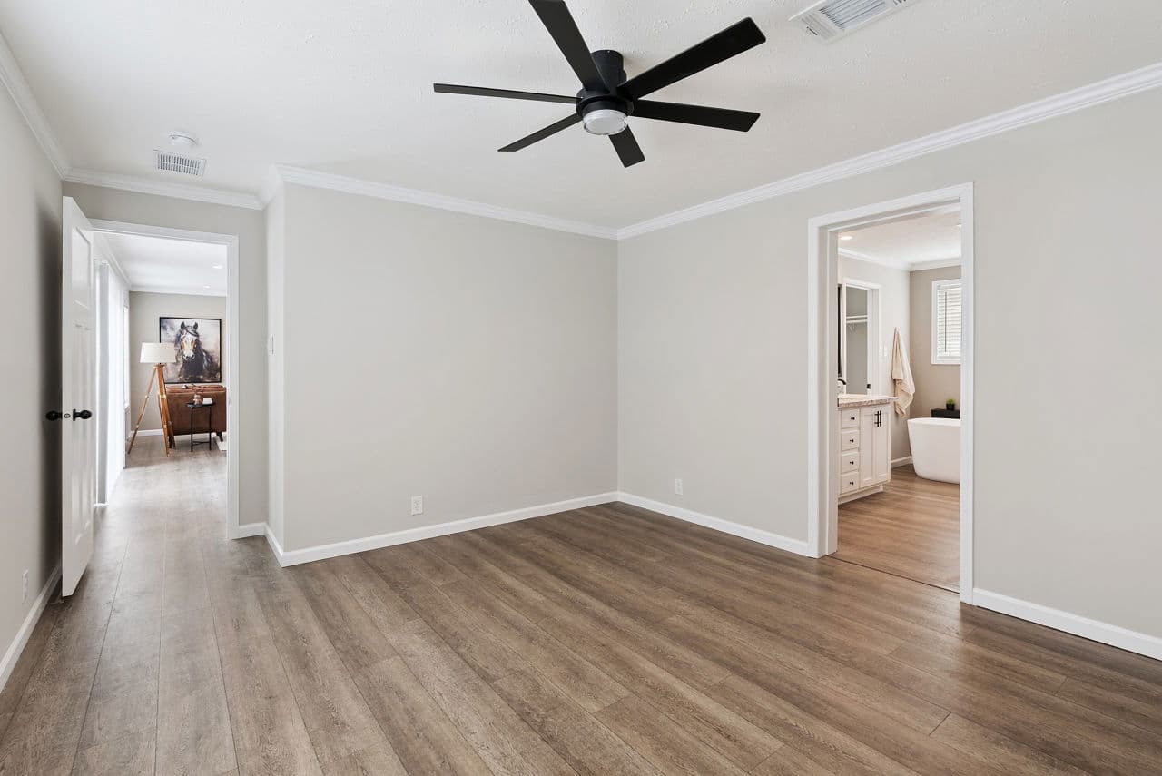 Blue sky  home features